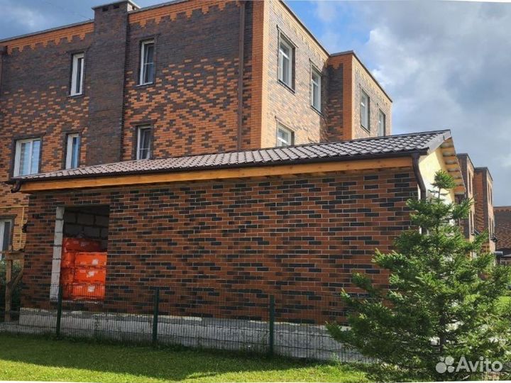 Гибкий кирпич на сетке для фасада и интерьера