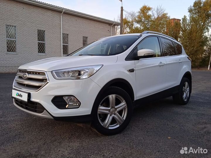 Ford Kuga 2.5 AT, 2017, 93 000 км