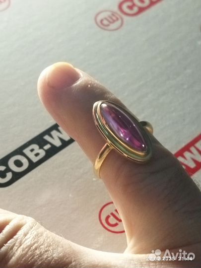 Золотое кольцо с аметистом