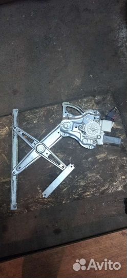 Стеклоподъемник на toyota corolla 120 европейка