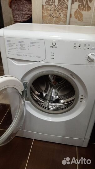 Стиральная машина indesit узкая, 4кг