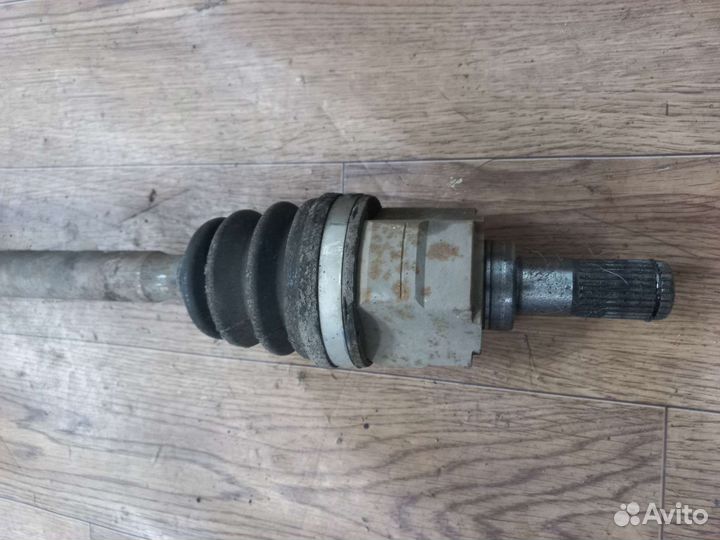 Привод правый Kia Rio 3 Hyundai Solaris 1