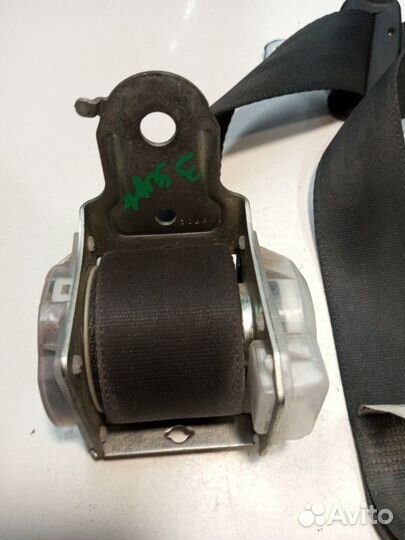 Ремень безопасности задний правый Mitsubishi