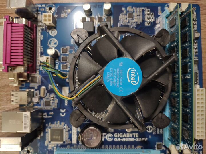 Gigabyte GA-H61M-S2PV + Core i3-3240+2x2Гб (1155)