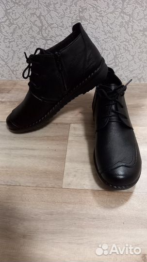 Ботинки женские