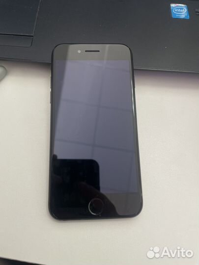 iPhone SE (2020), 64 ГБ
