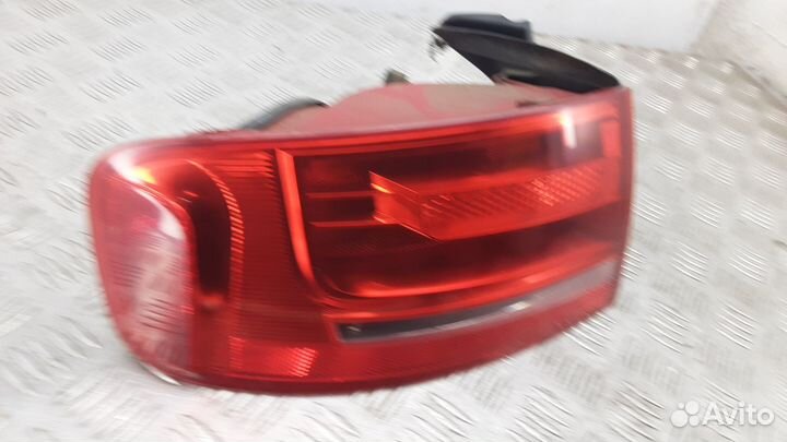 Фонарь 8K5945095D Audi A4 B8 (2007-2011)