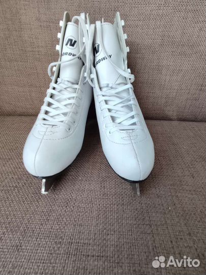 Фигурные коньки 39 размер