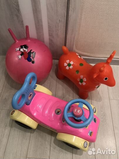 Машинка каталка, игрушка попрыгун, мяч попрыгун