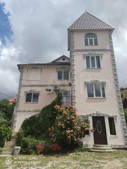 Коттедж 357 м² на участке 25 сот.