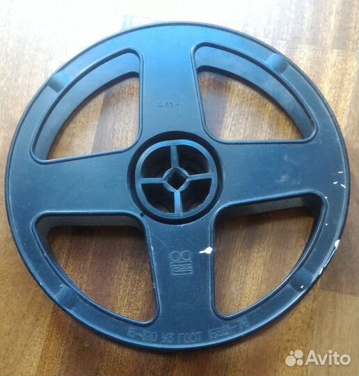 Бобина для кинопленки 16мм (D18)