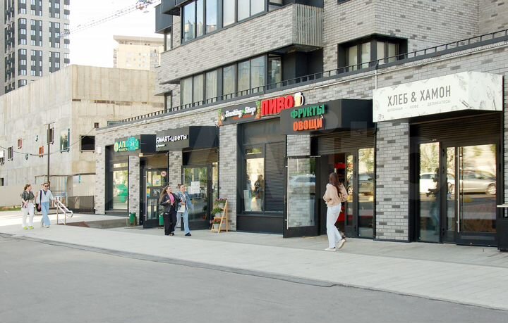 Площадь от 18 м2 и более в сетевом Гастрономе