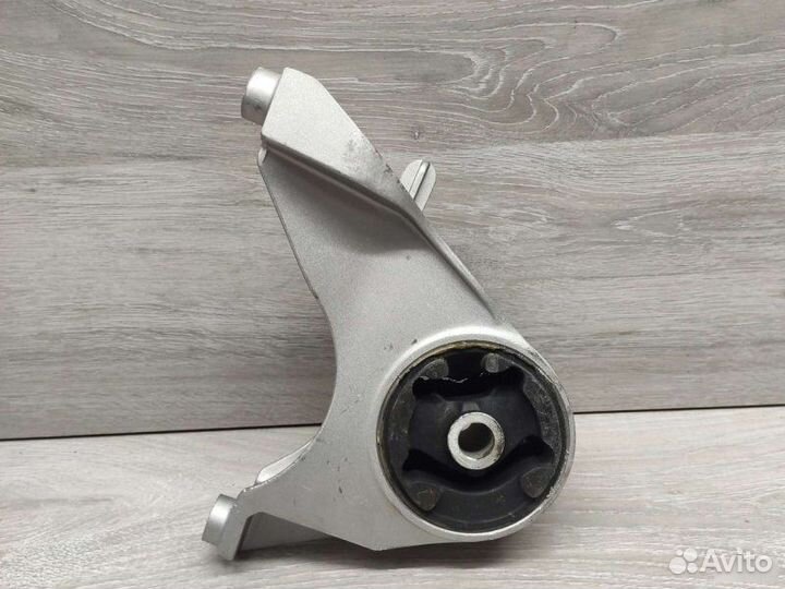 Опора двигателя Chevrolet Captiva