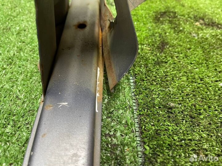 Усилитель кронштейн бампера Nissan Primera P12