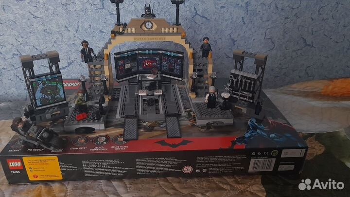 Lego DC Super Heroes 76183 Бэтпещера