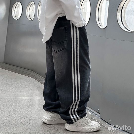 Джинсы широкие Adidas Balenciaga