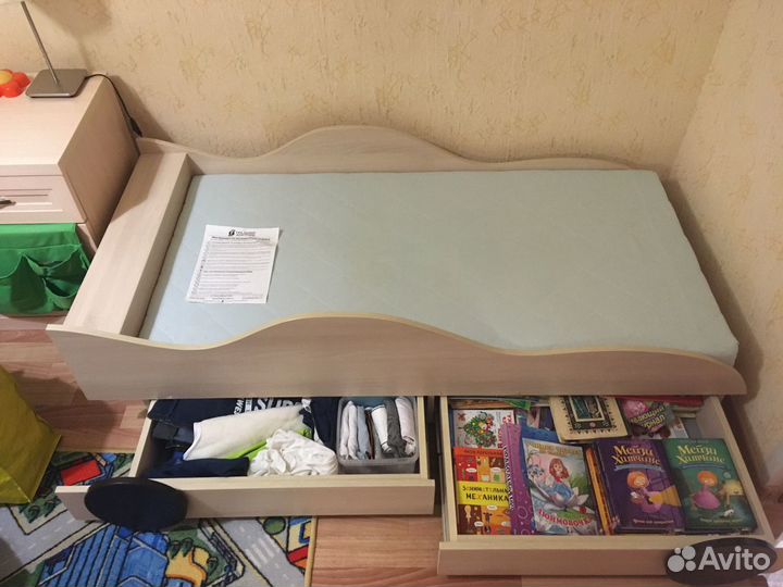 Детская кроватка