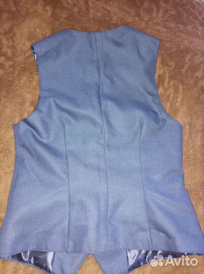 Жилет для мальчика 122-128 школьная форма