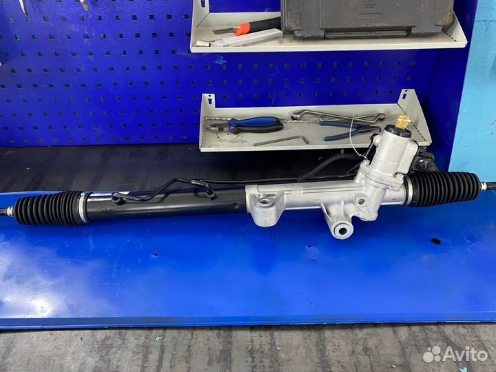 SsangYong Rexton / Kyron все года Новая гидравлическая рулевая рейка