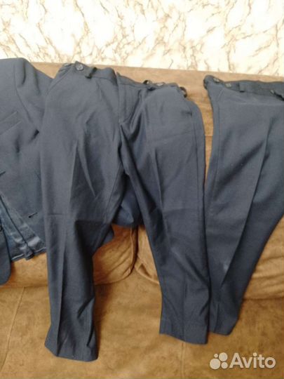 Школьный костюм