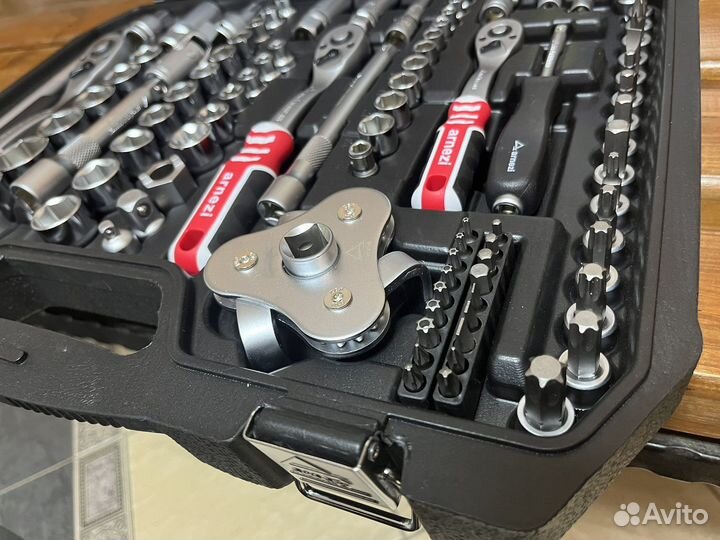 Набор инструментов для автосервиса