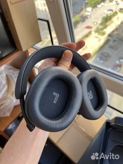 Наушники Bang Olufsen H95