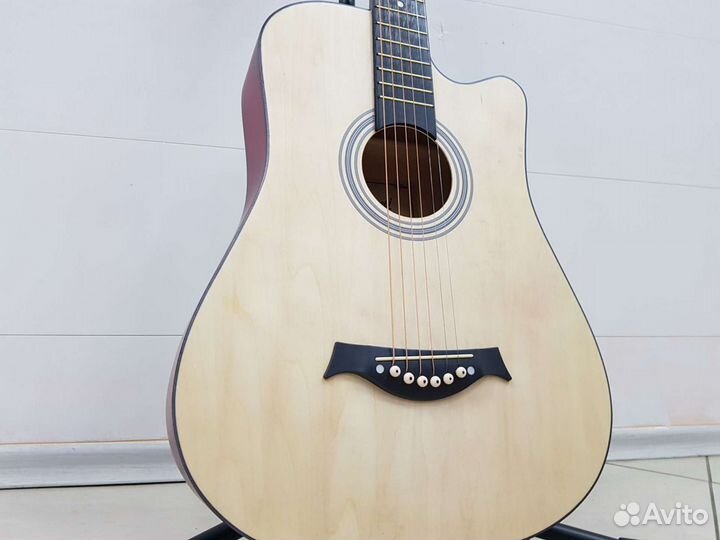 Гитара акустическая новая