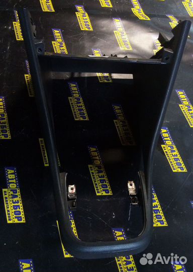 Центральная консоль Фольксваген Поло 2019