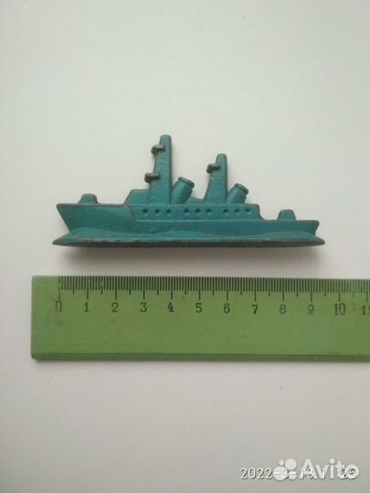 Оловянный кораблик