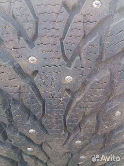 Nokian Tyres Hakkapeliitta 9 SUV 235/65 R18