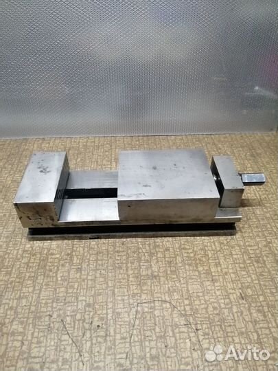 Тиски станочные лекальные