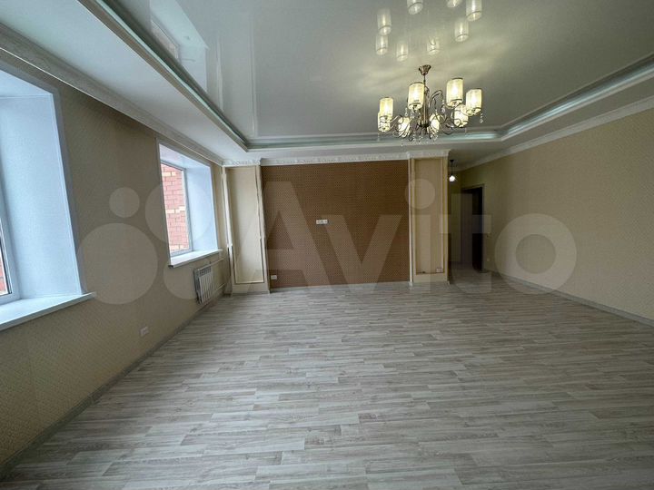 3-к. квартира, 74,4 м², 2/10 эт.