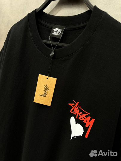 Футболка Stussy с сердцем