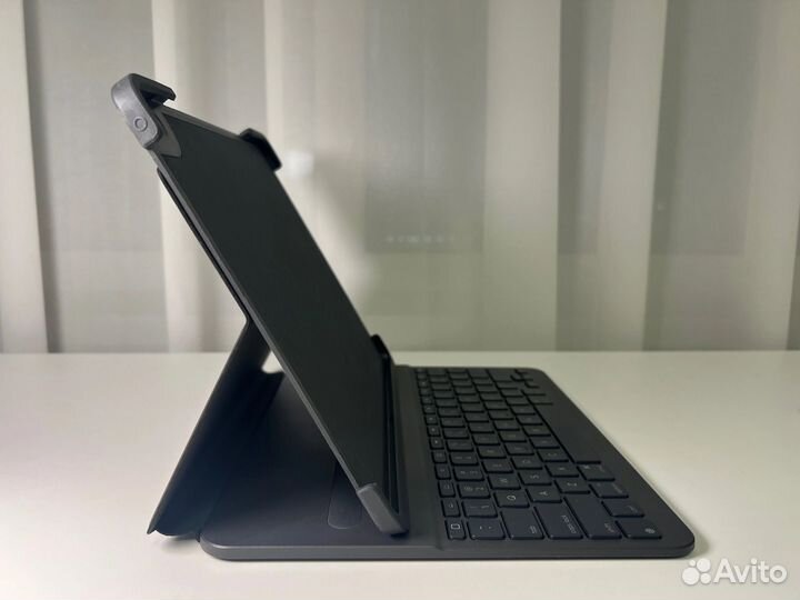 Клавиатура Logitech slim folio pro