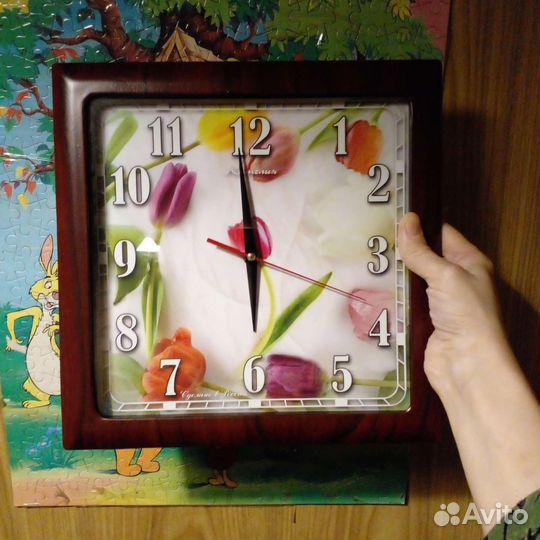 Настенные часы 28см