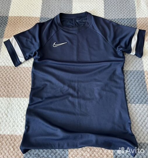 Футболка nike dri fit