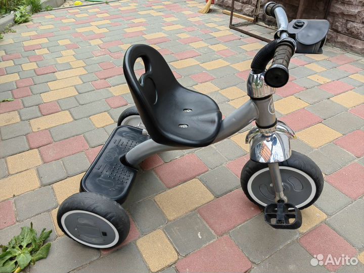 Детский трехколесный велосипед