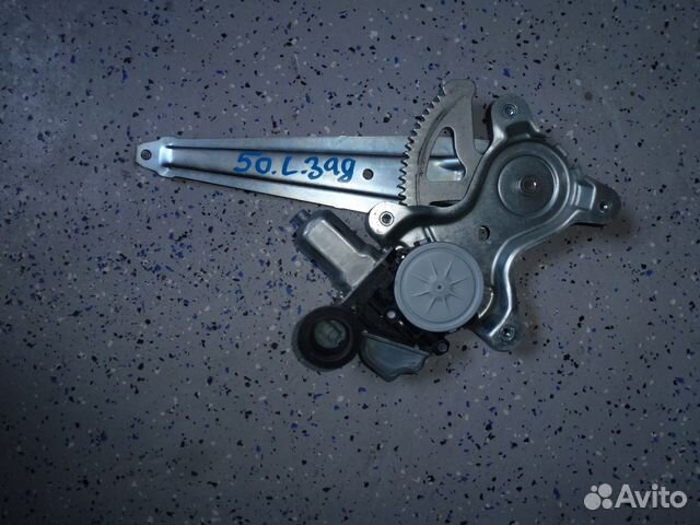 Тойота камри 50 стеклоподъемник задни левый