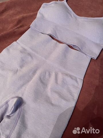 Костюм для фитнеса с шортами