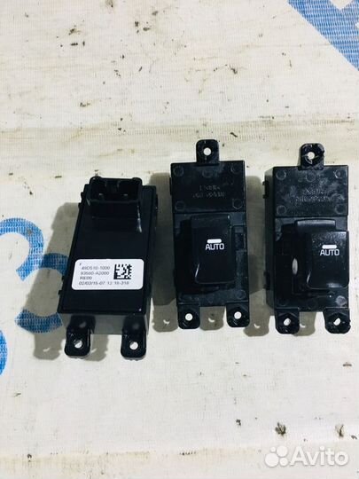 Кнопка стеклоподъемника KIA ceed JD 1.6 ат хетчбек