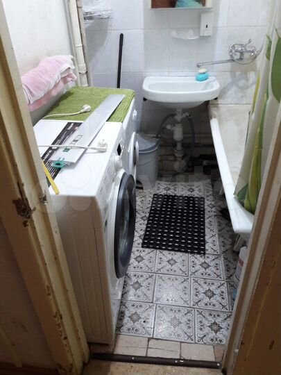 Комната 20 м² в 3-к., 1/5 эт.