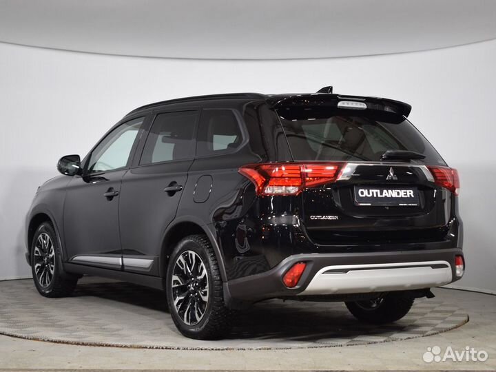 Mitsubishi Outlander 2 CVT, 2022