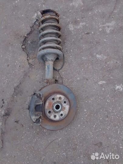 Стойка амортизатора