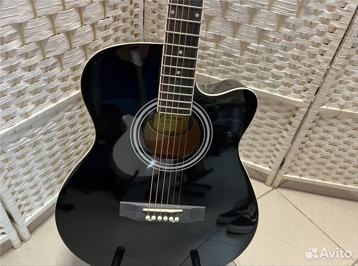 Гитара для обучения с комплектом