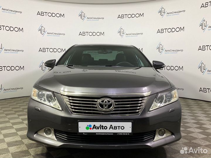 Toyota Camry 3.5 AT, 2011, 216 300 км