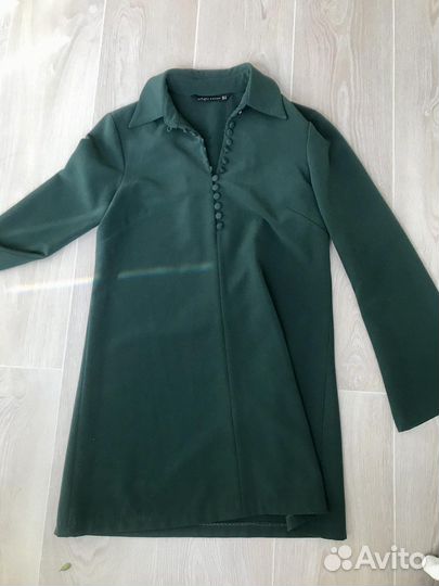 Изумрудное платье Zara