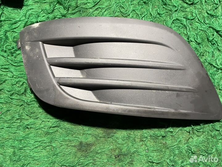Заглушка бампера правая лада ларгус