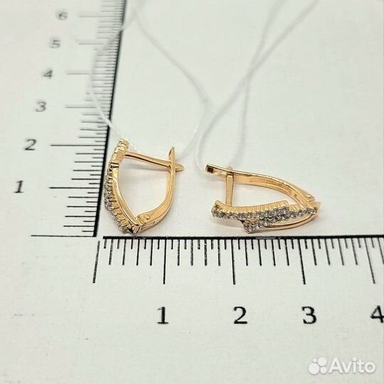 Золотые серьги с фианитом