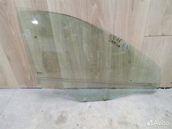 Стекло двери передней правой от Chevrolet Captiva