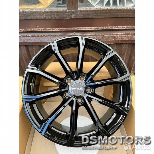 Диски DaVinci 7/18 5x108 ET47.5 d63.4 gloss black